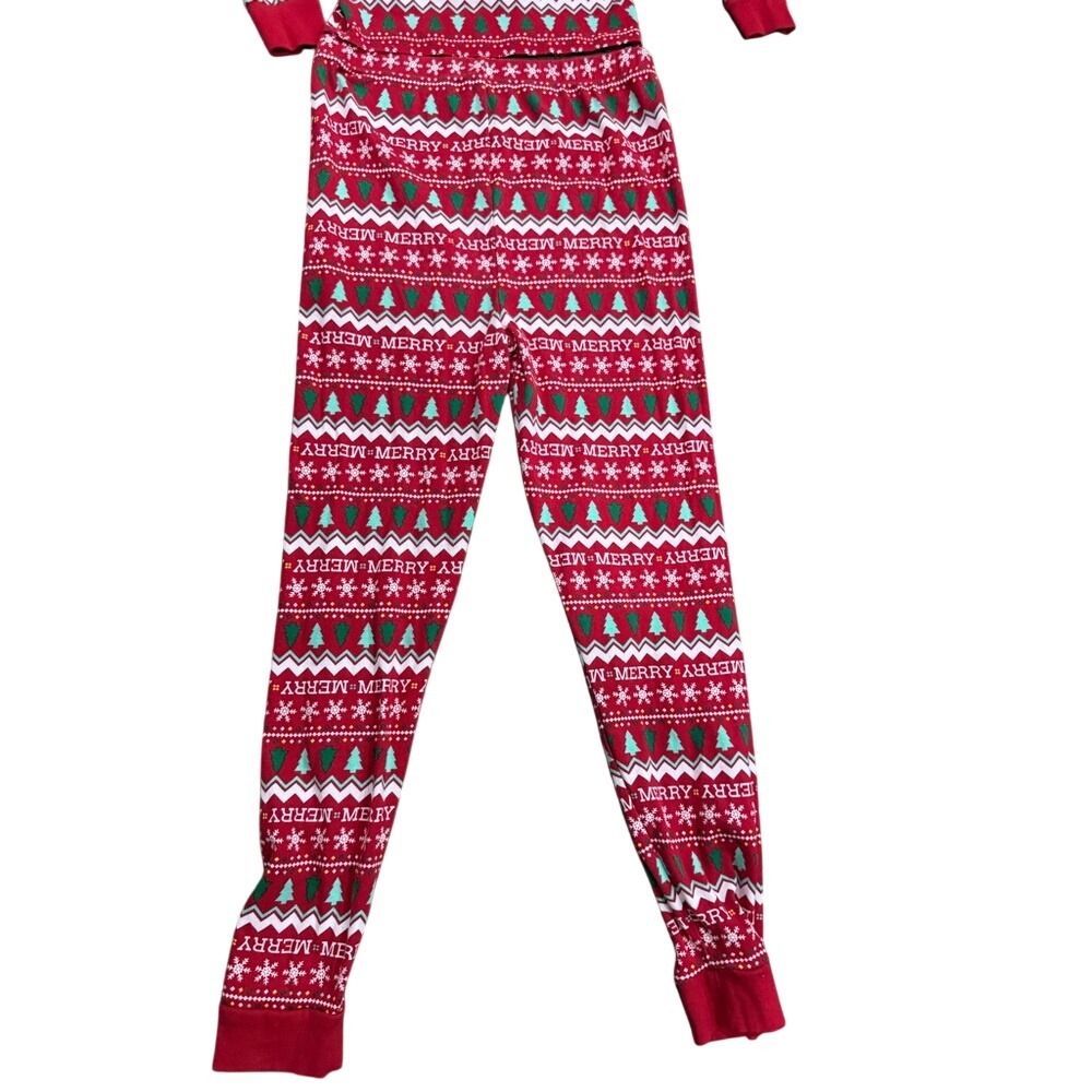 Holiday Lane Red Fair Isle Christmas Tree Merry Pajama Set Kids Size 14 - Picture 8 of 9